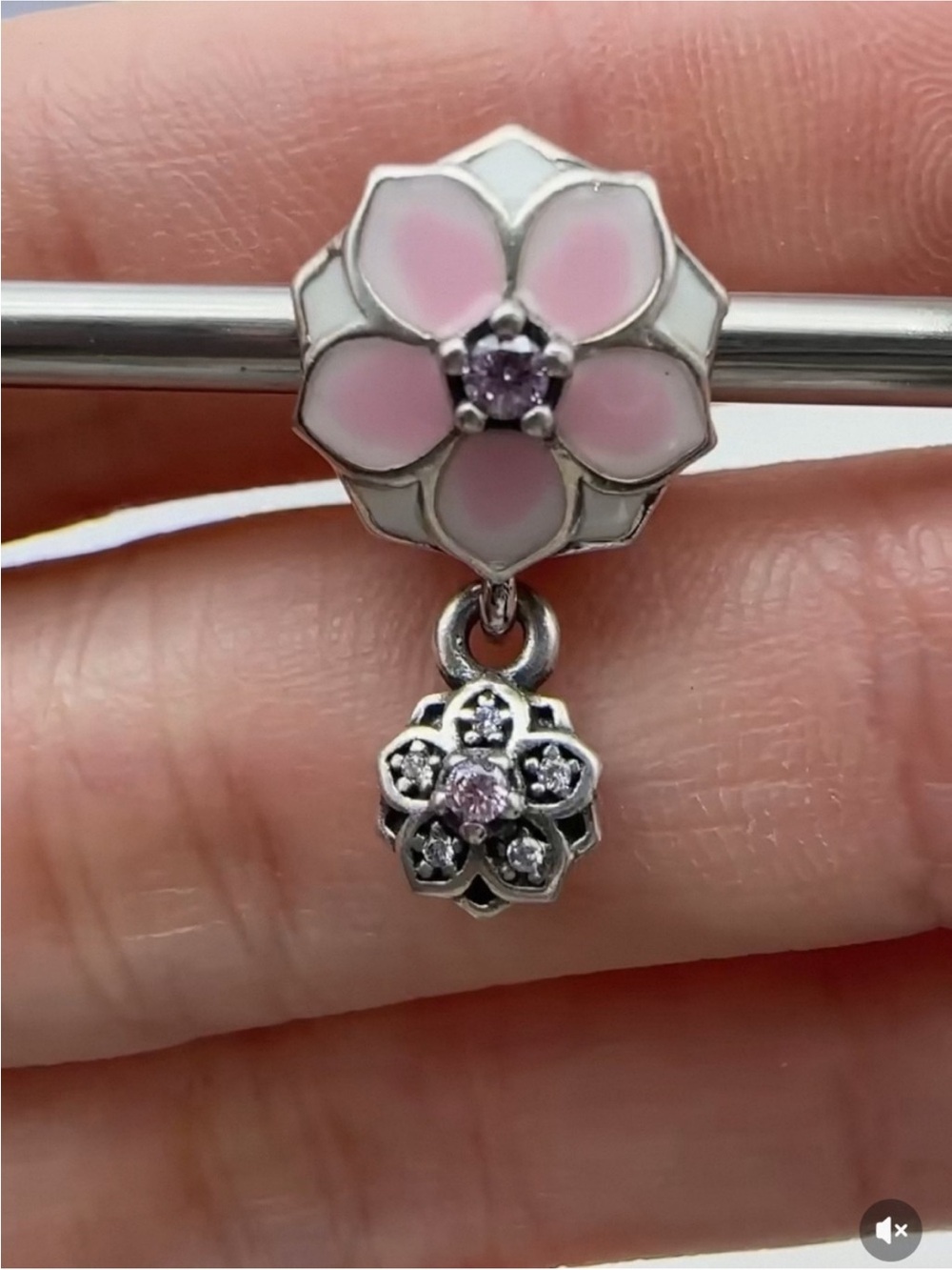 Pandora charm - Picture 3 of 5